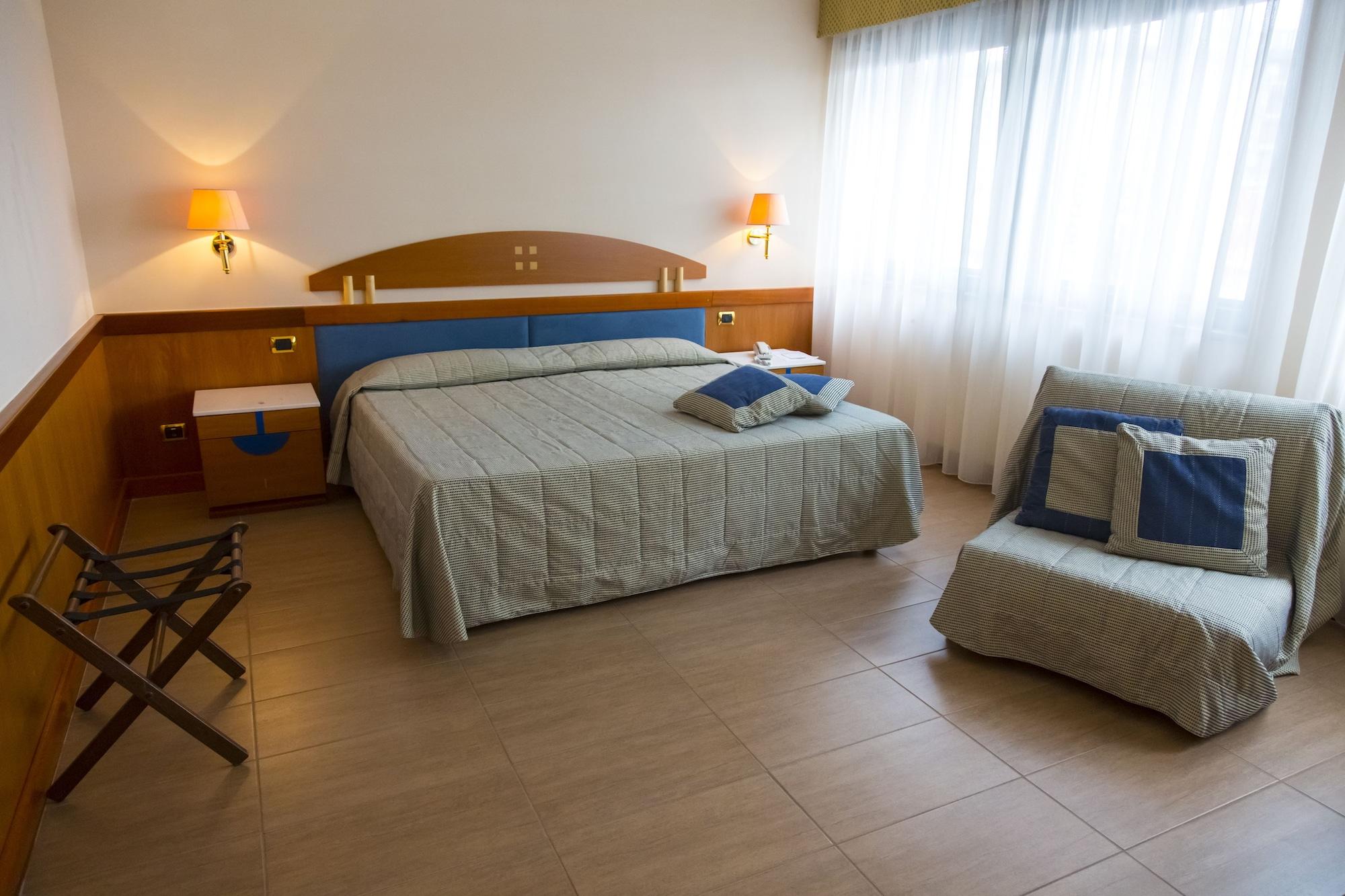 Hotel Futura Centro Congressi Napoli Esterno foto