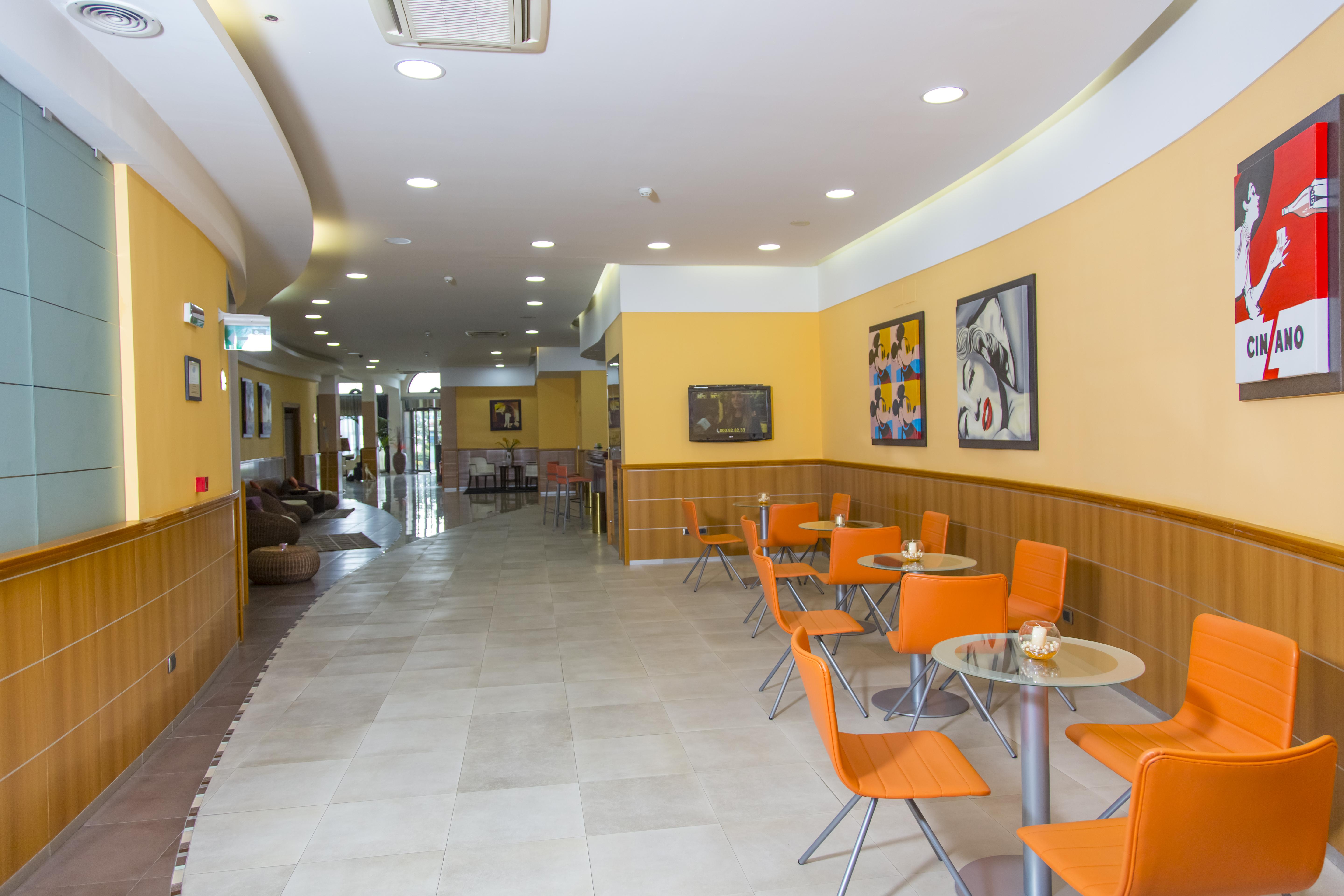 Hotel Futura Centro Congressi Napoli Esterno foto